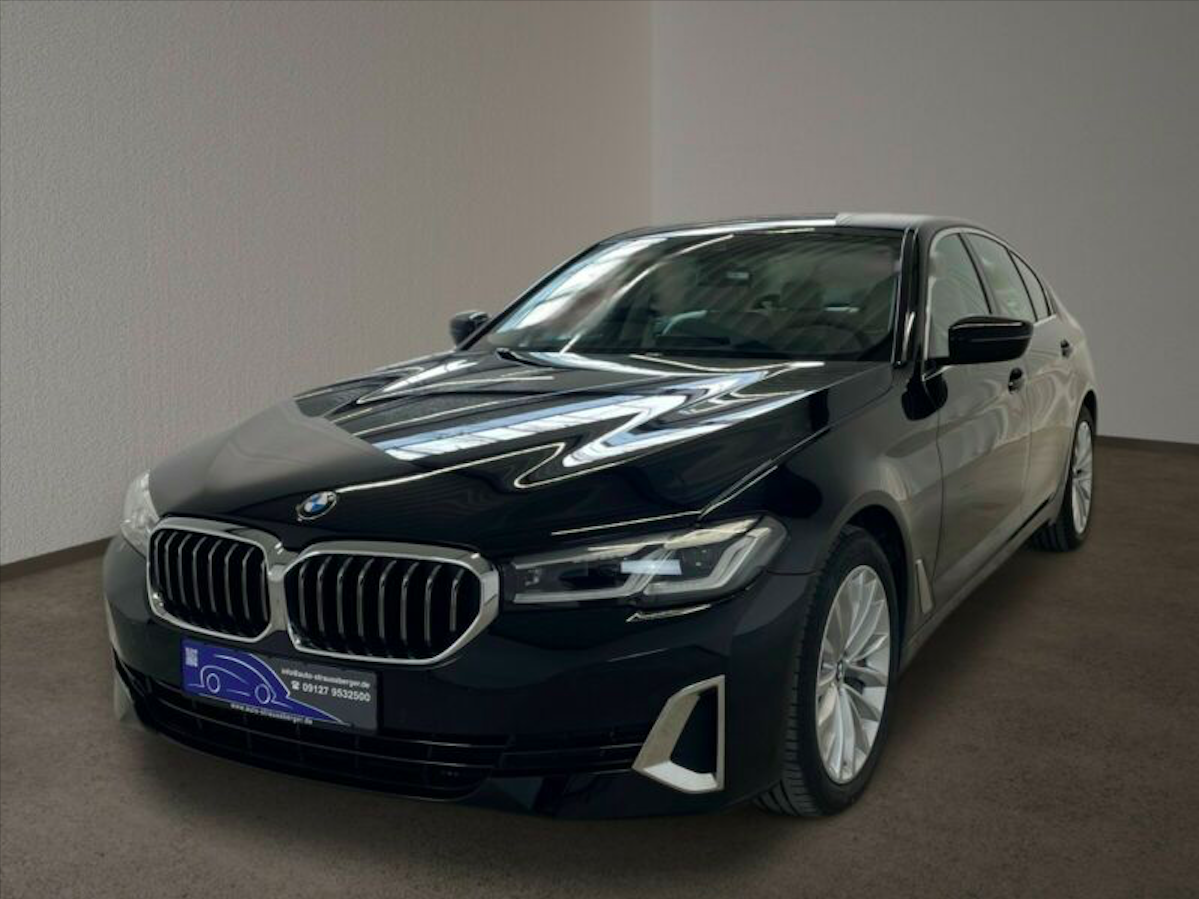 BMW 530d xDrive | předváděcí auto skladem | byznys naftový sedan | nakup online | super cena | autoibuy.com